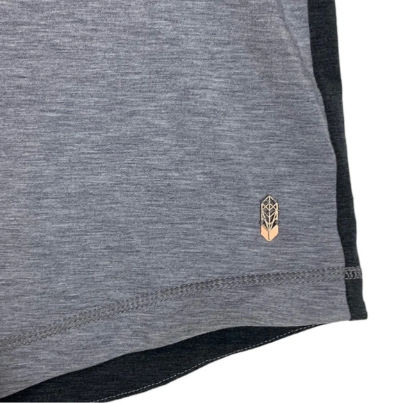 Indygena Women’s Two Toned Grey Lightweight Athletic  T-Shirt Size Small - Picture 9 of 13